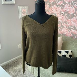 H&M green sweater, can wear it Regular or off the shoulder